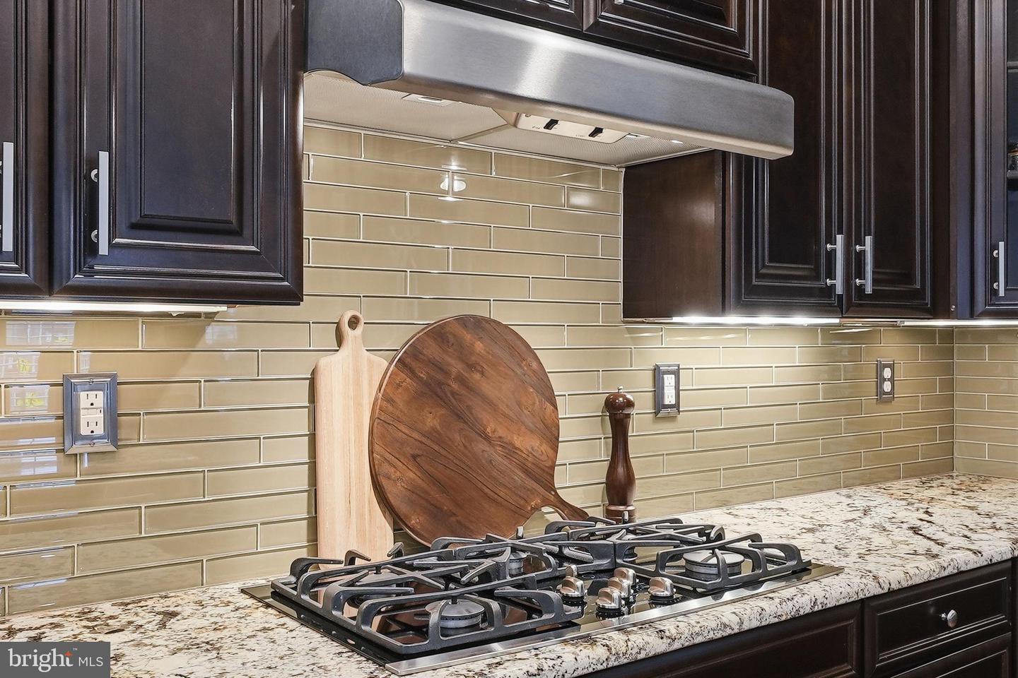 22537 WILLINGTON SQ, ASHBURN, Virginia 20148, 4 Bedrooms Bedrooms, 17 Rooms Rooms,4 BathroomsBathrooms,Residential,For sale,22537 WILLINGTON SQ,VALO2116240 MLS # VALO2116240