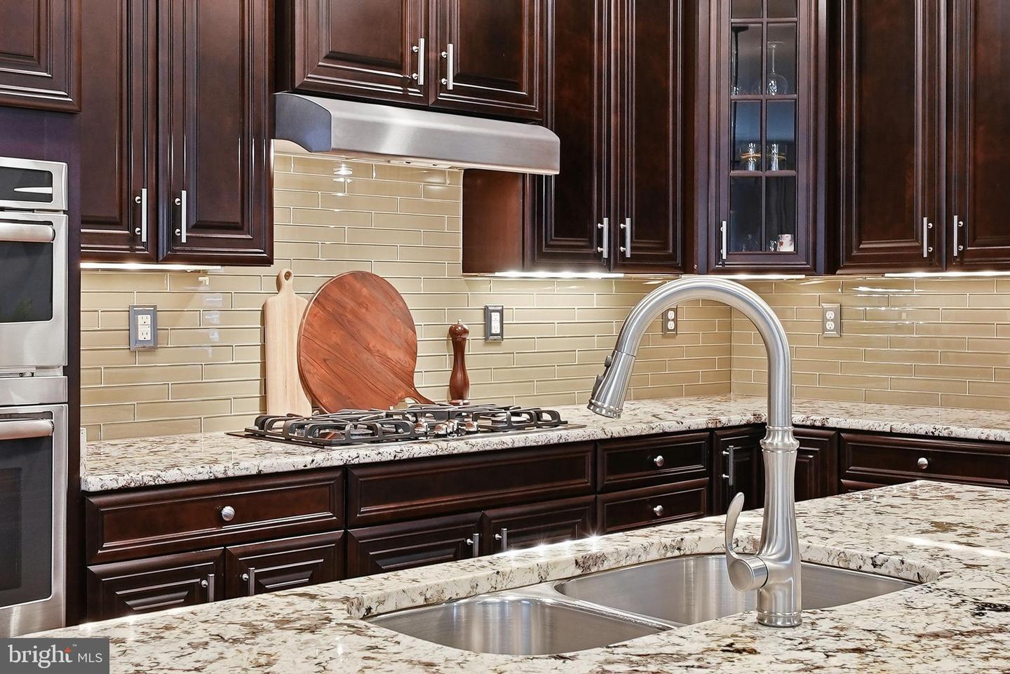 22537 WILLINGTON SQ, ASHBURN, Virginia 20148, 4 Bedrooms Bedrooms, 17 Rooms Rooms,4 BathroomsBathrooms,Residential,For sale,22537 WILLINGTON SQ,VALO2116240 MLS # VALO2116240