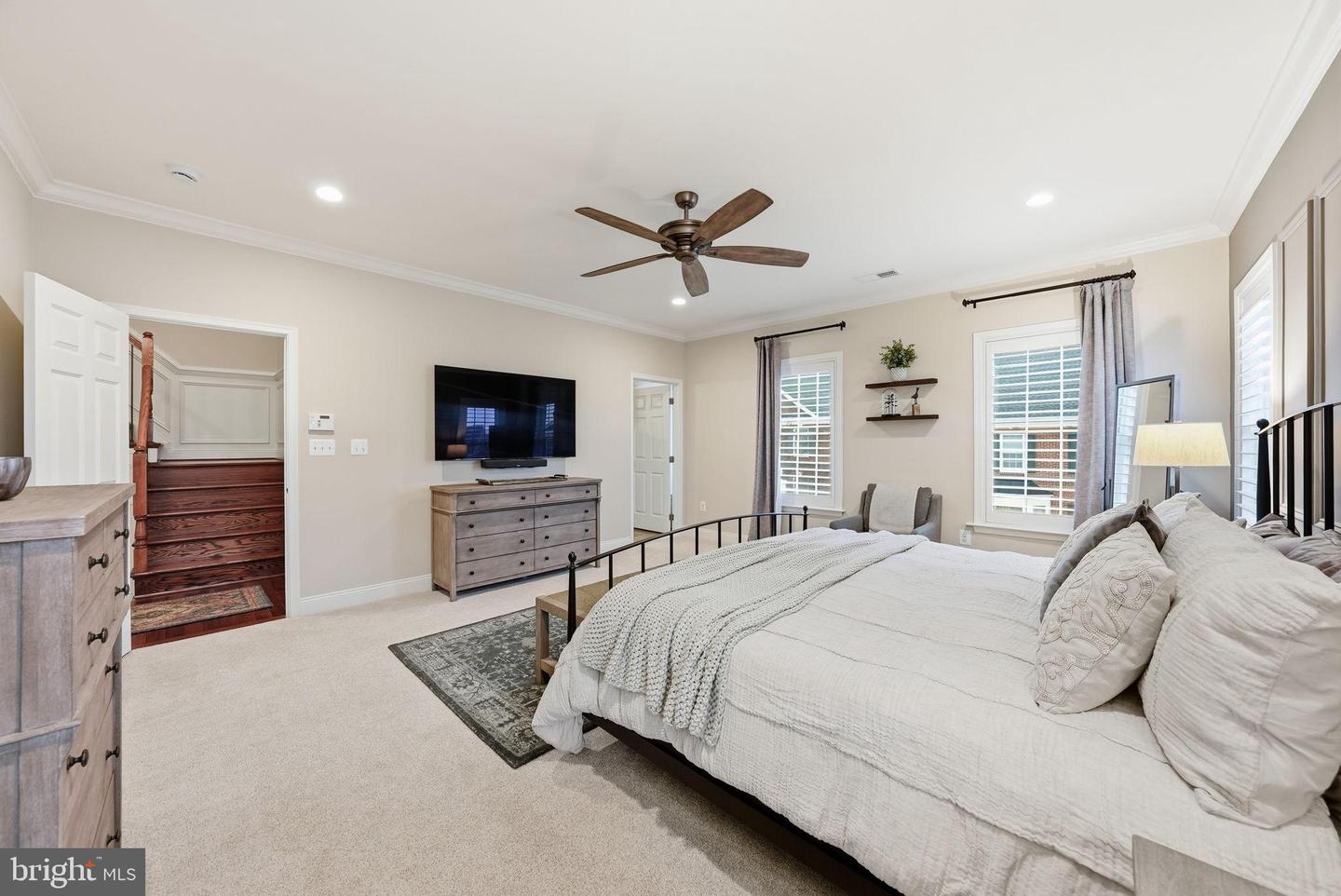 22537 WILLINGTON SQ, ASHBURN, Virginia 20148, 4 Bedrooms Bedrooms, 17 Rooms Rooms,4 BathroomsBathrooms,Residential,For sale,22537 WILLINGTON SQ,VALO2116240 MLS # VALO2116240