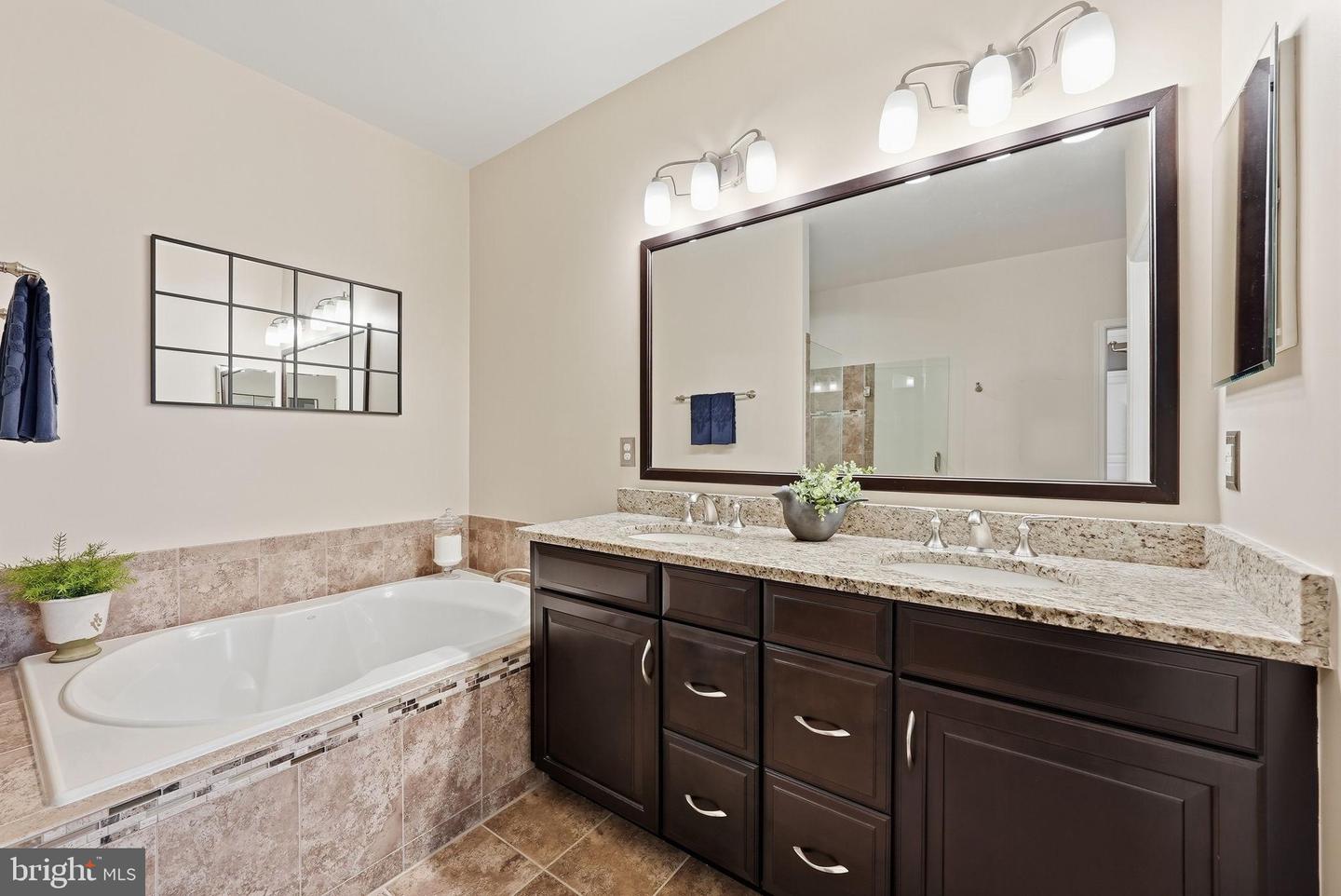 22537 WILLINGTON SQ, ASHBURN, Virginia 20148, 4 Bedrooms Bedrooms, 17 Rooms Rooms,4 BathroomsBathrooms,Residential,For sale,22537 WILLINGTON SQ,VALO2116240 MLS # VALO2116240