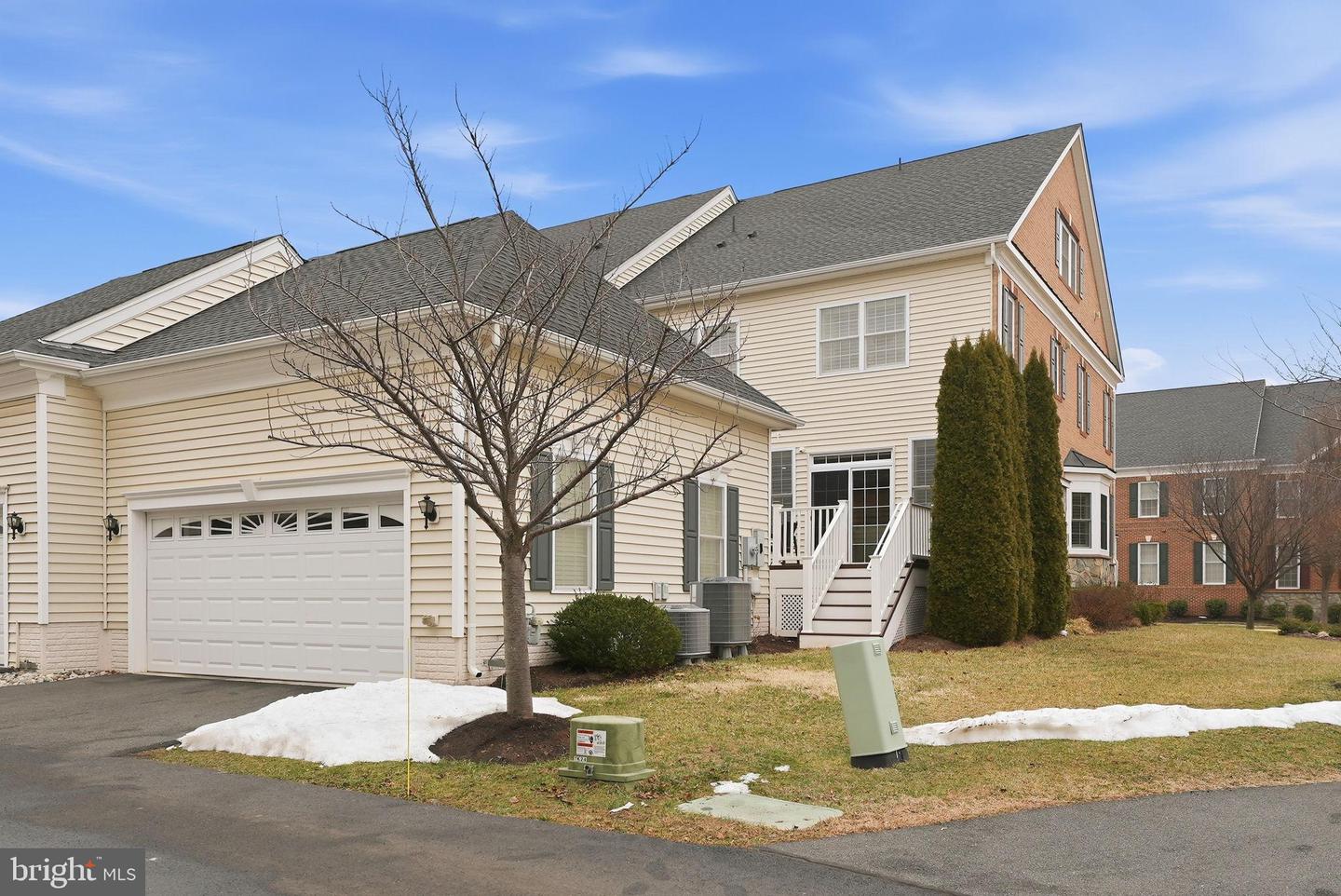 22537 WILLINGTON SQ, ASHBURN, Virginia 20148, 4 Bedrooms Bedrooms, 17 Rooms Rooms,4 BathroomsBathrooms,Residential,For sale,22537 WILLINGTON SQ,VALO2116240 MLS # VALO2116240