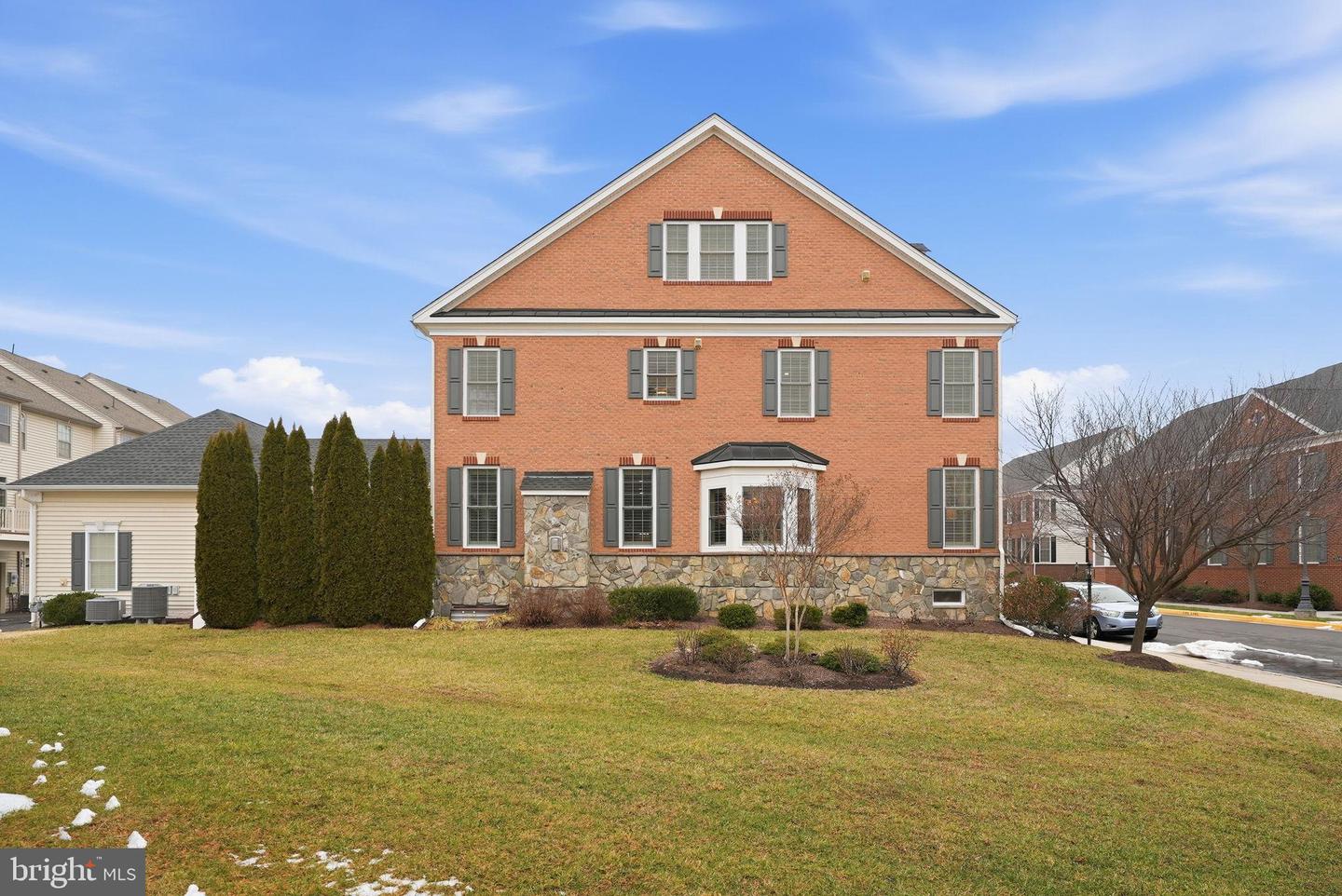 22537 WILLINGTON SQ, ASHBURN, Virginia 20148, 4 Bedrooms Bedrooms, 17 Rooms Rooms,4 BathroomsBathrooms,Residential,For sale,22537 WILLINGTON SQ,VALO2116240 MLS # VALO2116240