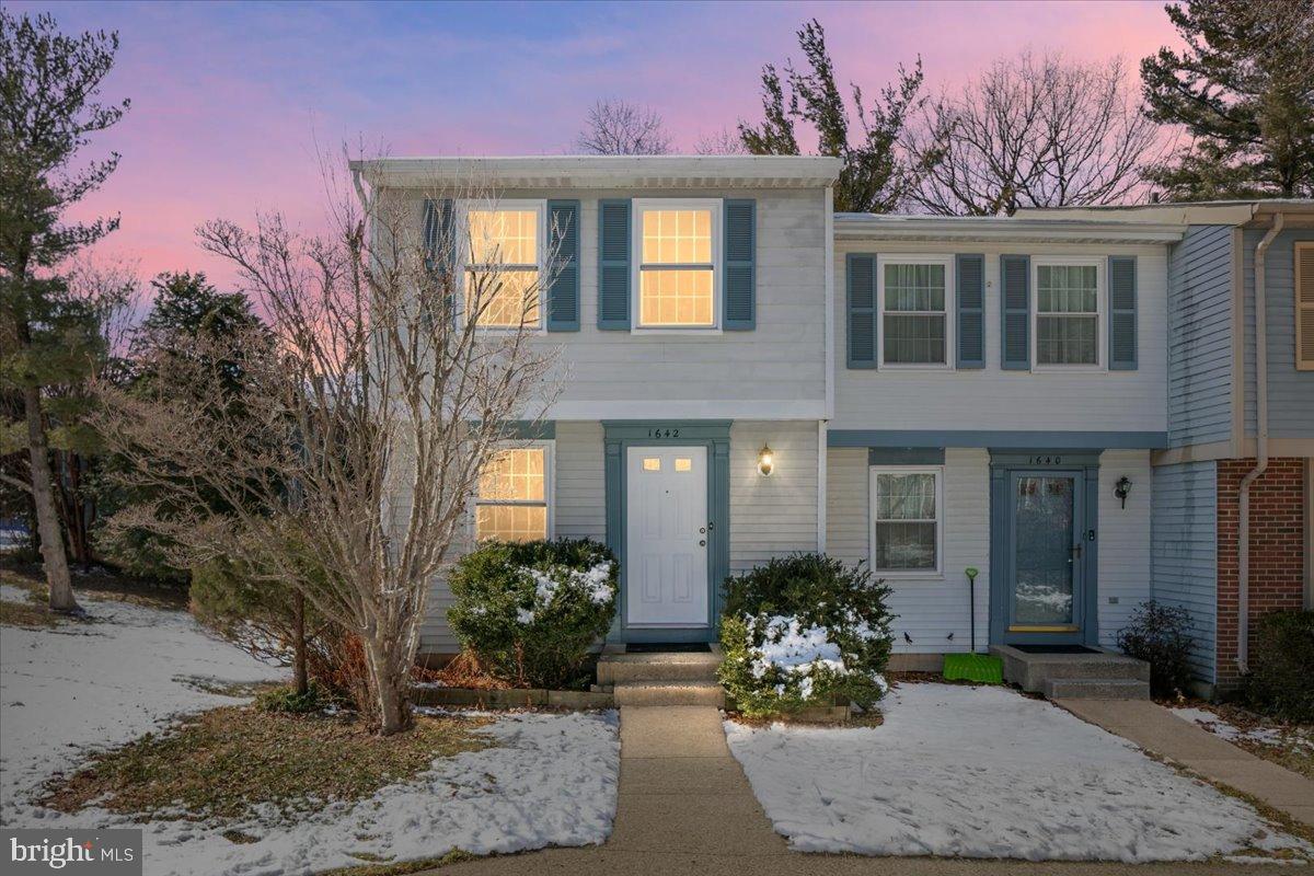 1642 HARVEST GREEN CT, RESTON, Virginia 20194, 2 Bedrooms Bedrooms, 4 Rooms Rooms,1 BathroomBathrooms,Residential,For sale,1642 HARVEST GREEN CT,VAFX2291794 MLS # VAFX2291794 1642 HARVEST GREEN CT, RESTON, Virginia 20194, 2 Bedrooms Bedrooms, 4 Rooms Rooms,1 BathroomBathrooms,Residential,For sale,1642 HARVEST GREEN CT,VAFX2291794 MLS # VAFX2291794