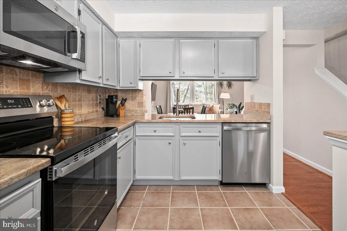 1642 HARVEST GREEN CT, RESTON, Virginia 20194, 2 Bedrooms Bedrooms, 4 Rooms Rooms,1 BathroomBathrooms,Residential,For sale,1642 HARVEST GREEN CT,VAFX2291794 MLS # VAFX2291794 1642 HARVEST GREEN CT, RESTON, Virginia 20194, 2 Bedrooms Bedrooms, 4 Rooms Rooms,1 BathroomBathrooms,Residential,For sale,1642 HARVEST GREEN CT,VAFX2291794 MLS # VAFX2291794