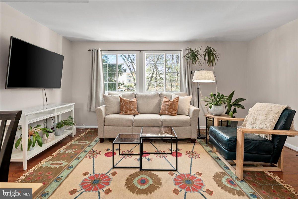 1642 HARVEST GREEN CT, RESTON, Virginia 20194, 2 Bedrooms Bedrooms, 4 Rooms Rooms,1 BathroomBathrooms,Residential,For sale,1642 HARVEST GREEN CT,VAFX2291794 MLS # VAFX2291794 1642 HARVEST GREEN CT, RESTON, Virginia 20194, 2 Bedrooms Bedrooms, 4 Rooms Rooms,1 BathroomBathrooms,Residential,For sale,1642 HARVEST GREEN CT,VAFX2291794 MLS # VAFX2291794