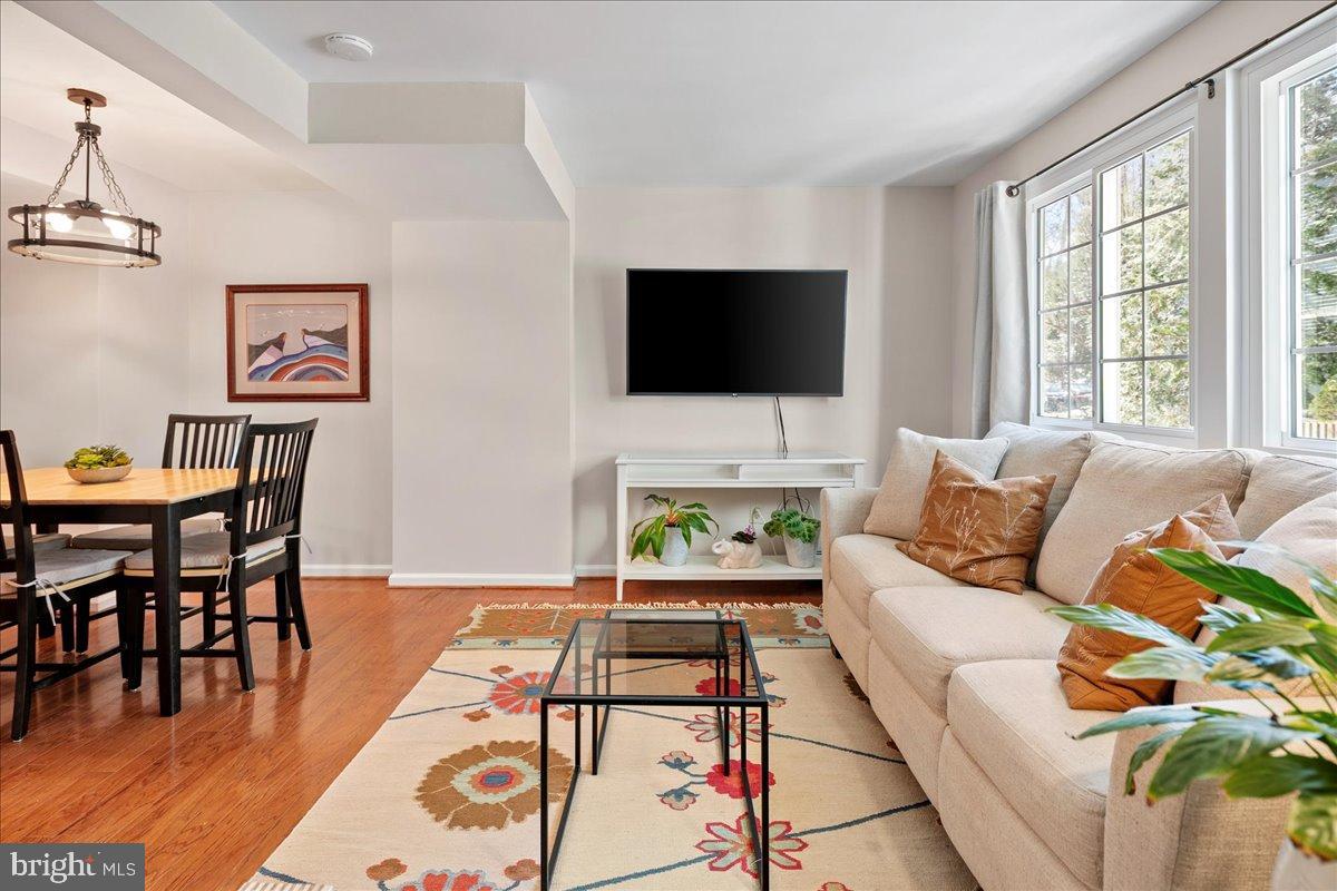 1642 HARVEST GREEN CT, RESTON, Virginia 20194, 2 Bedrooms Bedrooms, 4 Rooms Rooms,1 BathroomBathrooms,Residential,For sale,1642 HARVEST GREEN CT,VAFX2291794 MLS # VAFX2291794 1642 HARVEST GREEN CT, RESTON, Virginia 20194, 2 Bedrooms Bedrooms, 4 Rooms Rooms,1 BathroomBathrooms,Residential,For sale,1642 HARVEST GREEN CT,VAFX2291794 MLS # VAFX2291794