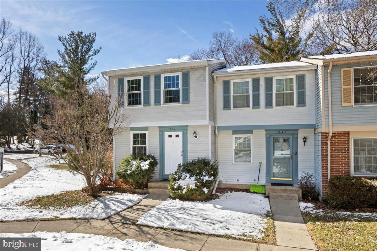 1642 HARVEST GREEN CT, RESTON, Virginia 20194, 2 Bedrooms Bedrooms, 4 Rooms Rooms,1 BathroomBathrooms,Residential,For sale,1642 HARVEST GREEN CT,VAFX2291794 MLS # VAFX2291794 1642 HARVEST GREEN CT, RESTON, Virginia 20194, 2 Bedrooms Bedrooms, 4 Rooms Rooms,1 BathroomBathrooms,Residential,For sale,1642 HARVEST GREEN CT,VAFX2291794 MLS # VAFX2291794