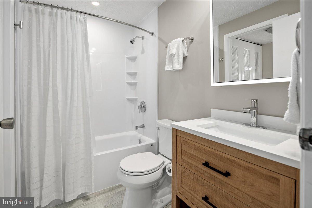 1642 HARVEST GREEN CT, RESTON, Virginia 20194, 2 Bedrooms Bedrooms, 4 Rooms Rooms,1 BathroomBathrooms,Residential,For sale,1642 HARVEST GREEN CT,VAFX2291794 MLS # VAFX2291794 1642 HARVEST GREEN CT, RESTON, Virginia 20194, 2 Bedrooms Bedrooms, 4 Rooms Rooms,1 BathroomBathrooms,Residential,For sale,1642 HARVEST GREEN CT,VAFX2291794 MLS # VAFX2291794