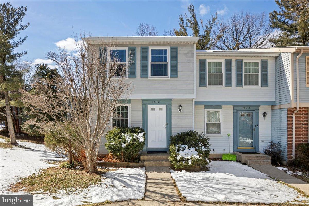 1642 HARVEST GREEN CT, RESTON, Virginia 20194, 2 Bedrooms Bedrooms, 4 Rooms Rooms,1 BathroomBathrooms,Residential,For sale,1642 HARVEST GREEN CT,VAFX2291794 MLS # VAFX2291794 1642 HARVEST GREEN CT, RESTON, Virginia 20194, 2 Bedrooms Bedrooms, 4 Rooms Rooms,1 BathroomBathrooms,Residential,For sale,1642 HARVEST GREEN CT,VAFX2291794 MLS # VAFX2291794