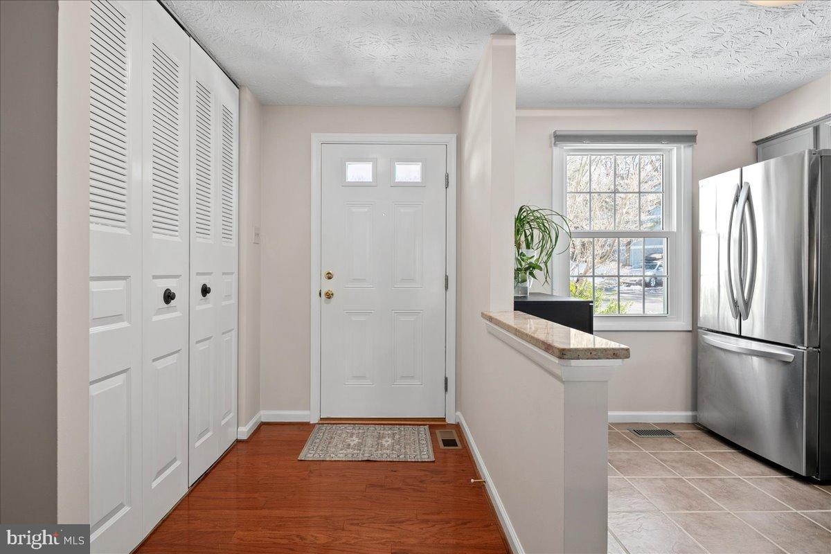 1642 HARVEST GREEN CT, RESTON, Virginia 20194, 2 Bedrooms Bedrooms, 4 Rooms Rooms,1 BathroomBathrooms,Residential,For sale,1642 HARVEST GREEN CT,VAFX2291794 MLS # VAFX2291794 1642 HARVEST GREEN CT, RESTON, Virginia 20194, 2 Bedrooms Bedrooms, 4 Rooms Rooms,1 BathroomBathrooms,Residential,For sale,1642 HARVEST GREEN CT,VAFX2291794 MLS # VAFX2291794