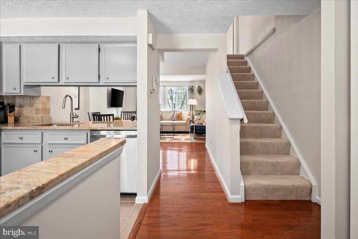 1642 HARVEST GREEN CT, RESTON, Virginia 20194, 2 Bedrooms Bedrooms, 4 Rooms Rooms,1 BathroomBathrooms,Residential,For sale,1642 HARVEST GREEN CT,VAFX2291794 MLS # VAFX2291794 1642 HARVEST GREEN CT, RESTON, Virginia 20194, 2 Bedrooms Bedrooms, 4 Rooms Rooms,1 BathroomBathrooms,Residential,For sale,1642 HARVEST GREEN CT,VAFX2291794 MLS # VAFX2291794