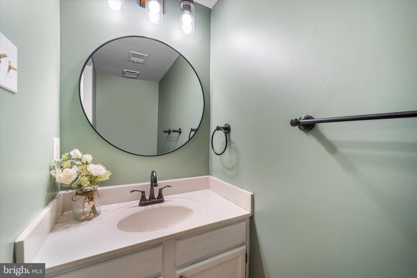 46868 RABBITRUN TER, STERLING, Virginia 20164, 3 Bedrooms Bedrooms, ,2 BathroomsBathrooms,Residential,For sale,46868 RABBITRUN TER,VALO2116262 MLS # VALO2116262