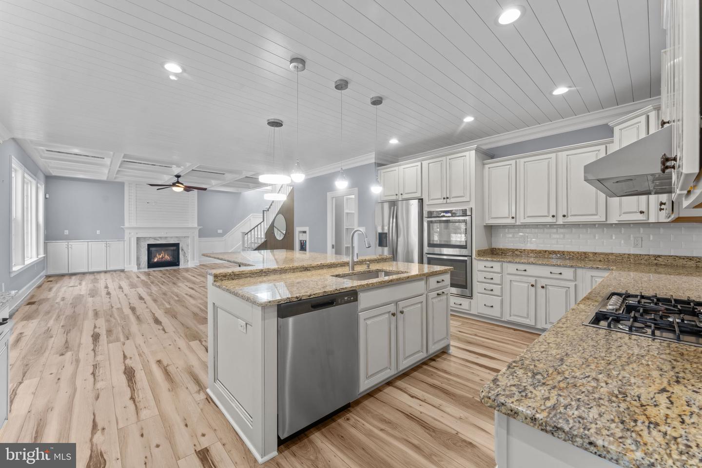 13826 ESTATE MANOR DR, GAINESVILLE, Virginia 20155, 4 Bedrooms Bedrooms, ,4 BathroomsBathrooms,Residential,For sale,13826 ESTATE MANOR DR,VAPW2112846 MLS # VAPW2112846