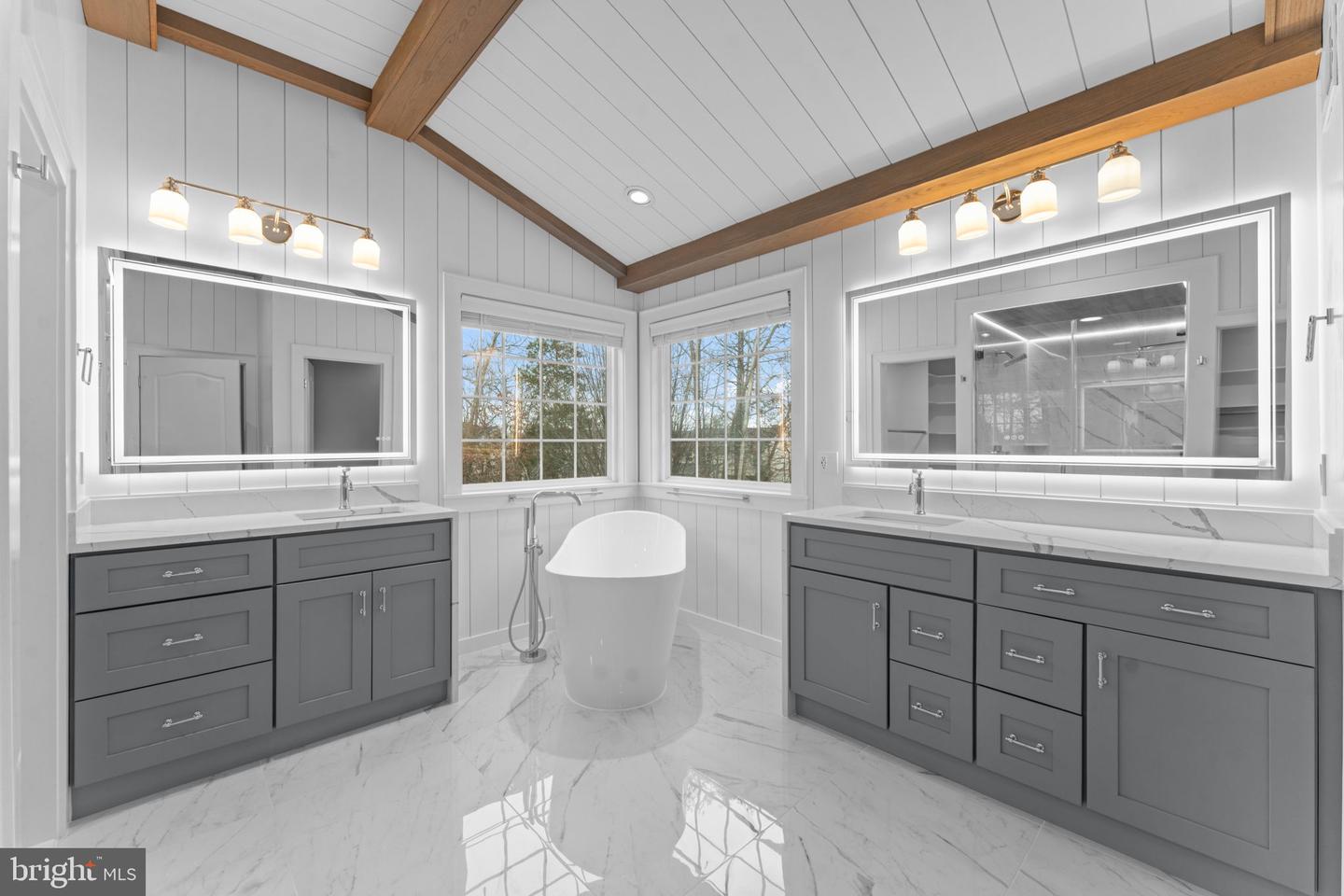 13826 ESTATE MANOR DR, GAINESVILLE, Virginia 20155, 4 Bedrooms Bedrooms, ,4 BathroomsBathrooms,Residential,For sale,13826 ESTATE MANOR DR,VAPW2112846 MLS # VAPW2112846