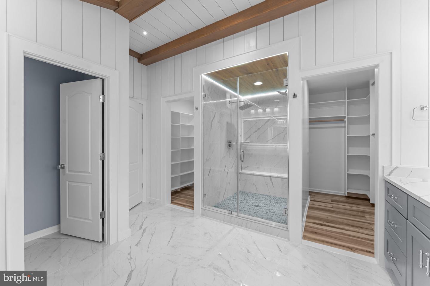 13826 ESTATE MANOR DR, GAINESVILLE, Virginia 20155, 4 Bedrooms Bedrooms, ,4 BathroomsBathrooms,Residential,For sale,13826 ESTATE MANOR DR,VAPW2112846 MLS # VAPW2112846