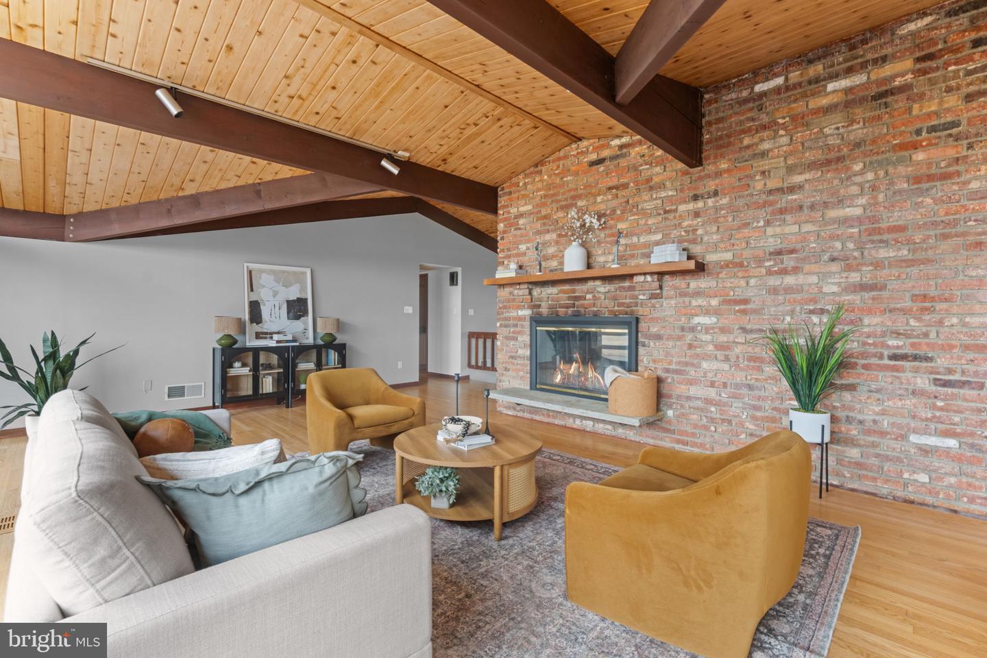 7099 GLEN CURTISS LN, WARRENTON, Virginia 20187, 4 Bedrooms Bedrooms, ,3 BathroomsBathrooms,Residential,For sale,7099 GLEN CURTISS LN,VAFQ2020634 MLS # VAFQ2020634