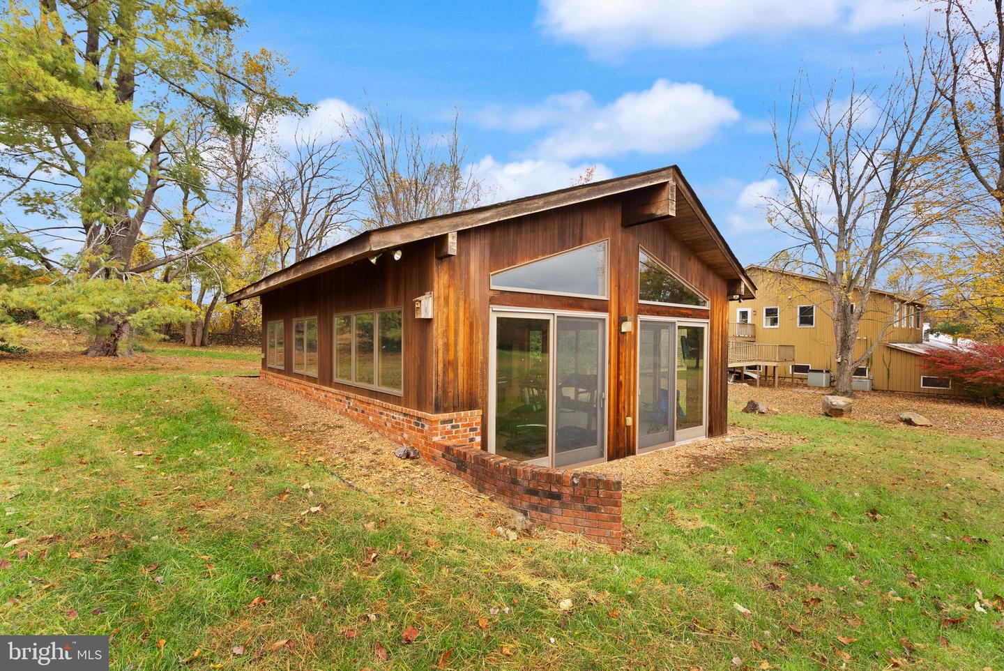 7099 GLEN CURTISS LN, WARRENTON, Virginia 20187, 4 Bedrooms Bedrooms, ,3 BathroomsBathrooms,Residential,For sale,7099 GLEN CURTISS LN,VAFQ2020634 MLS # VAFQ2020634