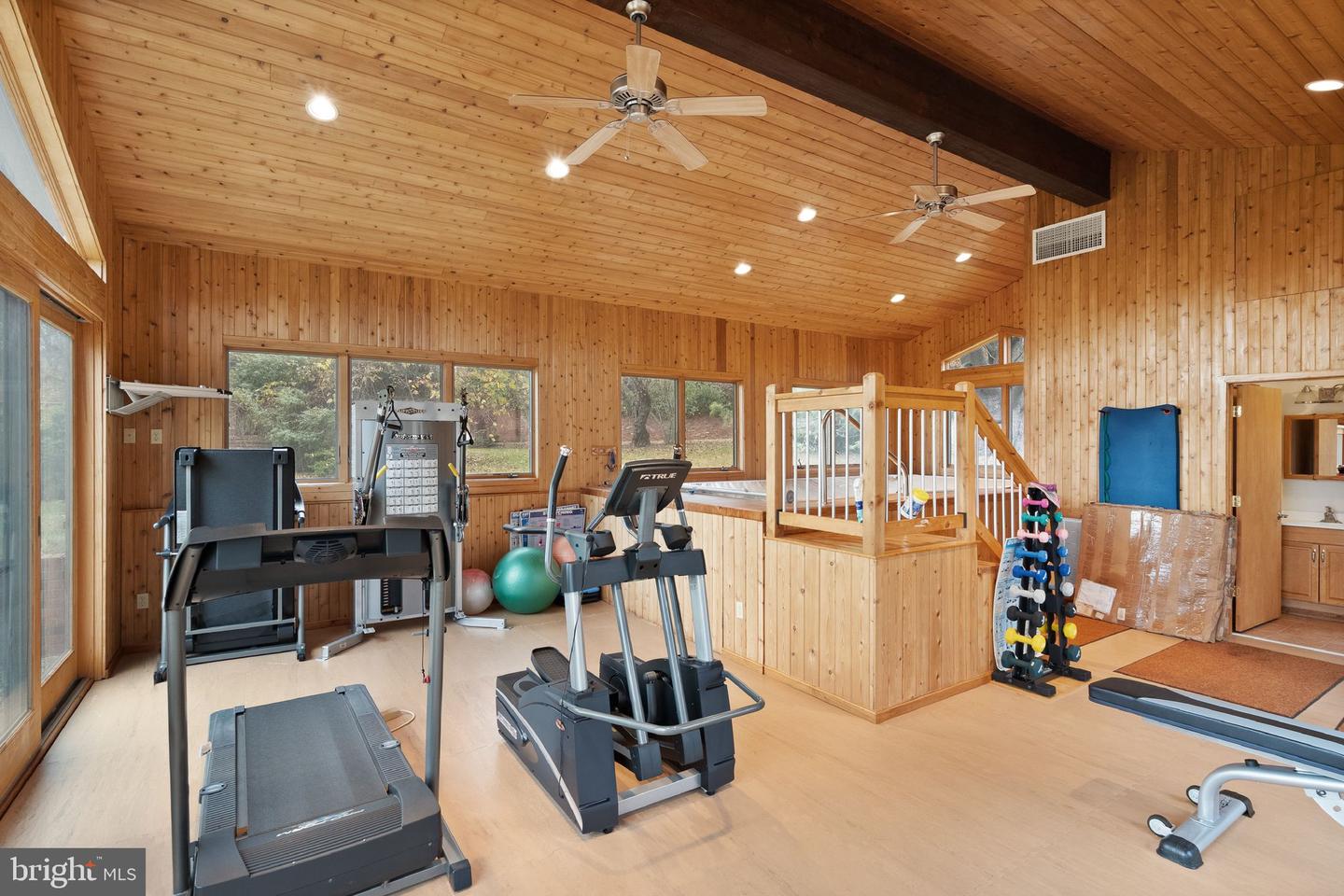 7099 GLEN CURTISS LN, WARRENTON, Virginia 20187, 4 Bedrooms Bedrooms, ,3 BathroomsBathrooms,Residential,For sale,7099 GLEN CURTISS LN,VAFQ2020634 MLS # VAFQ2020634