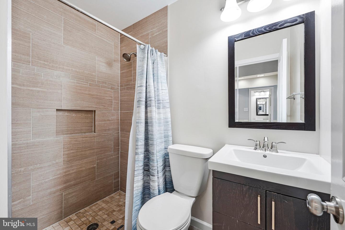 3236 CAMBRIDGE CT, FAIRFAX, Virginia 22030, 3 Bedrooms Bedrooms, ,2 BathroomsBathrooms,Residential,For sale,3236 CAMBRIDGE CT,VAFC2007776 MLS # VAFC2007776