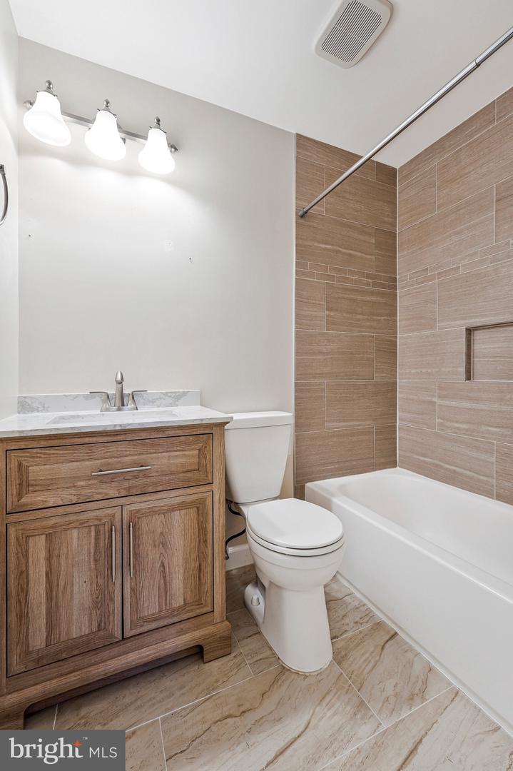 3236 CAMBRIDGE CT, FAIRFAX, Virginia 22030, 3 Bedrooms Bedrooms, ,2 BathroomsBathrooms,Residential,For sale,3236 CAMBRIDGE CT,VAFC2007776 MLS # VAFC2007776