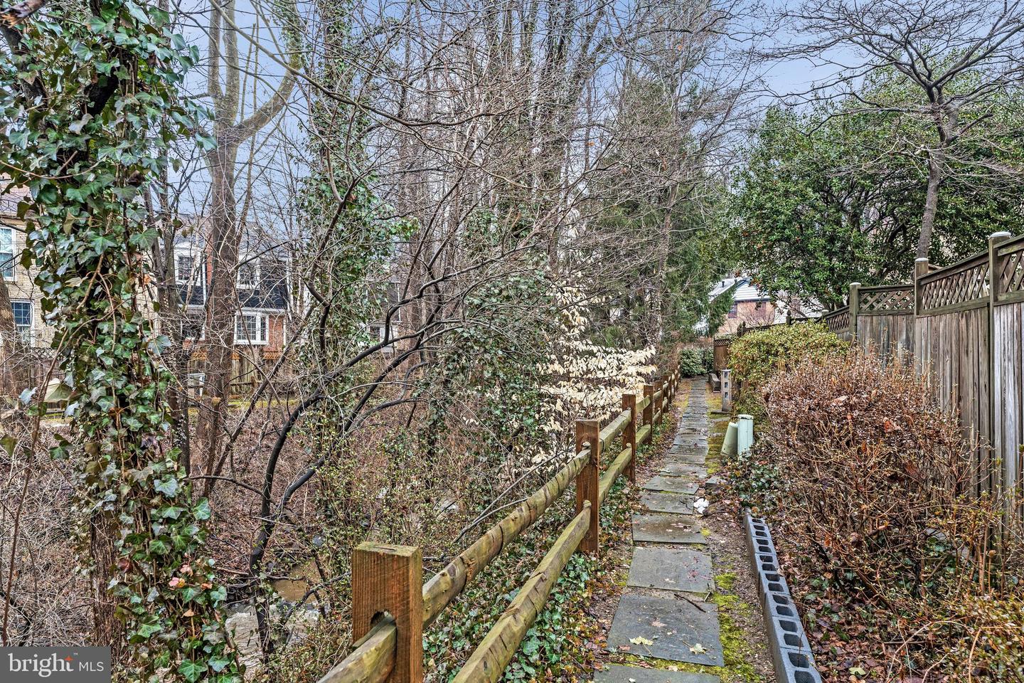 3236 CAMBRIDGE CT, FAIRFAX, Virginia 22030, 3 Bedrooms Bedrooms, ,2 BathroomsBathrooms,Residential,For sale,3236 CAMBRIDGE CT,VAFC2007776 MLS # VAFC2007776