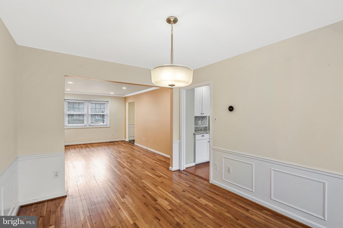 3236 CAMBRIDGE CT, FAIRFAX, Virginia 22030, 3 Bedrooms Bedrooms, ,2 BathroomsBathrooms,Residential,For sale,3236 CAMBRIDGE CT,VAFC2007776 MLS # VAFC2007776