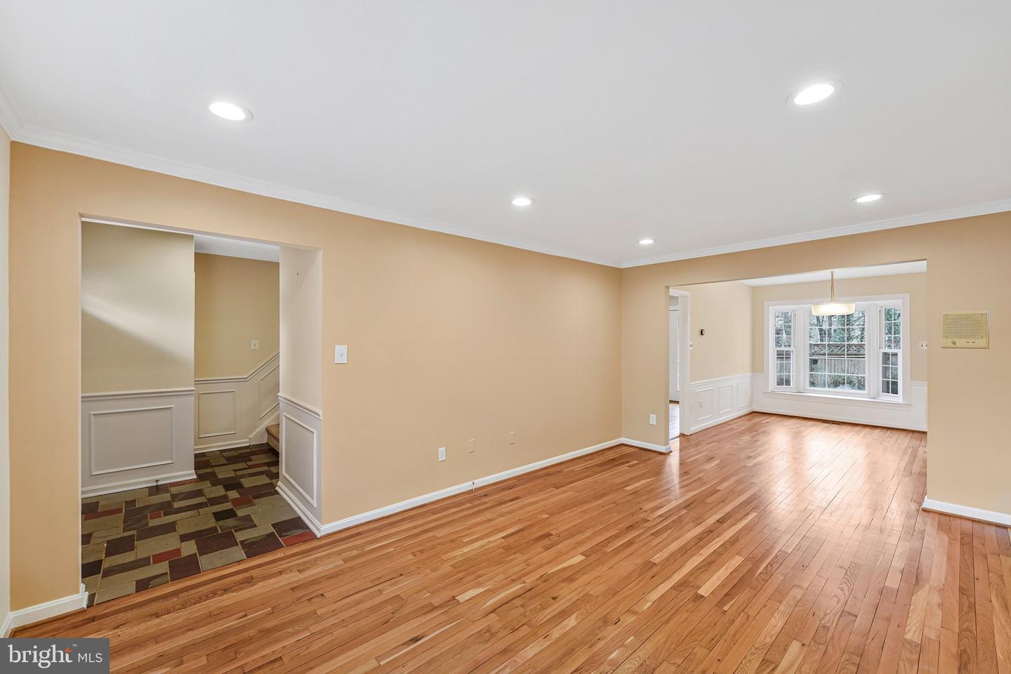 3236 CAMBRIDGE CT, FAIRFAX, Virginia 22030, 3 Bedrooms Bedrooms, ,2 BathroomsBathrooms,Residential,For sale,3236 CAMBRIDGE CT,VAFC2007776 MLS # VAFC2007776