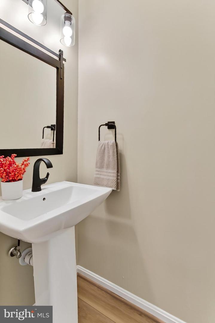 15761 WIDEWATER DR, DUMFRIES, Virginia 22025, 3 Bedrooms Bedrooms, 7 Rooms Rooms,3 BathroomsBathrooms,Residential,For sale,15761 WIDEWATER DR,VAPW2112886 MLS # VAPW2112886