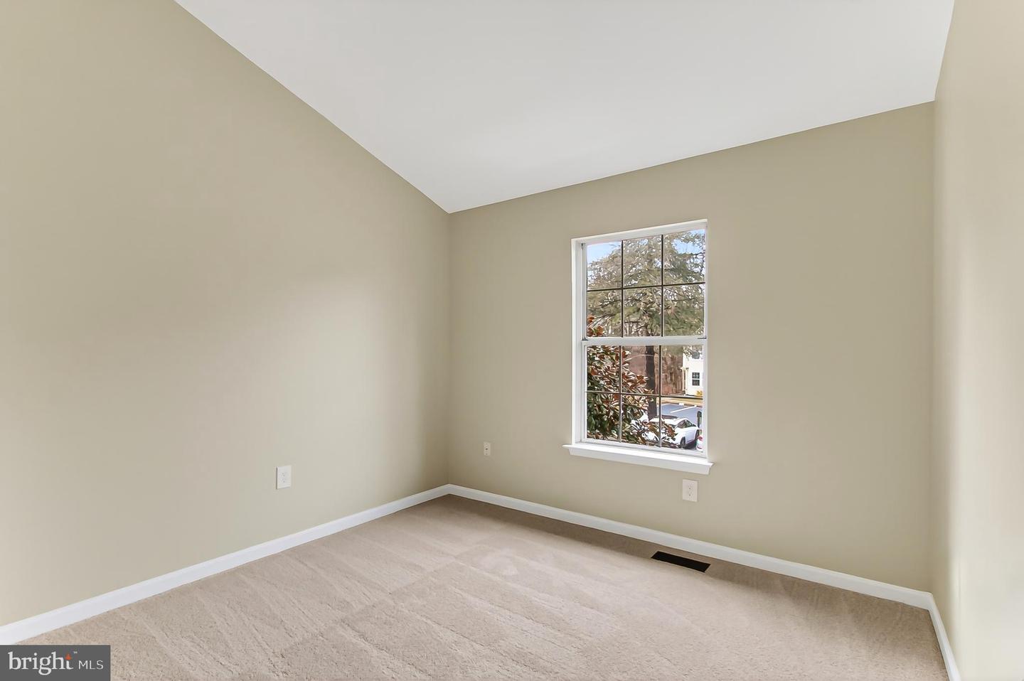 15761 WIDEWATER DR, DUMFRIES, Virginia 22025, 3 Bedrooms Bedrooms, 7 Rooms Rooms,3 BathroomsBathrooms,Residential,For sale,15761 WIDEWATER DR,VAPW2112886 MLS # VAPW2112886