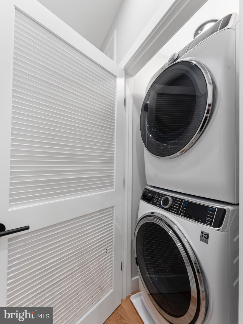 4320 7TH ST NW #1, WASHINGTON, District Of Columbia 20011, 4 Bedrooms Bedrooms, 8 Rooms Rooms,4 BathroomsBathrooms,Residential,For sale,4320 7TH ST NW #1,DCDC2246998 MLS # DCDC2246998