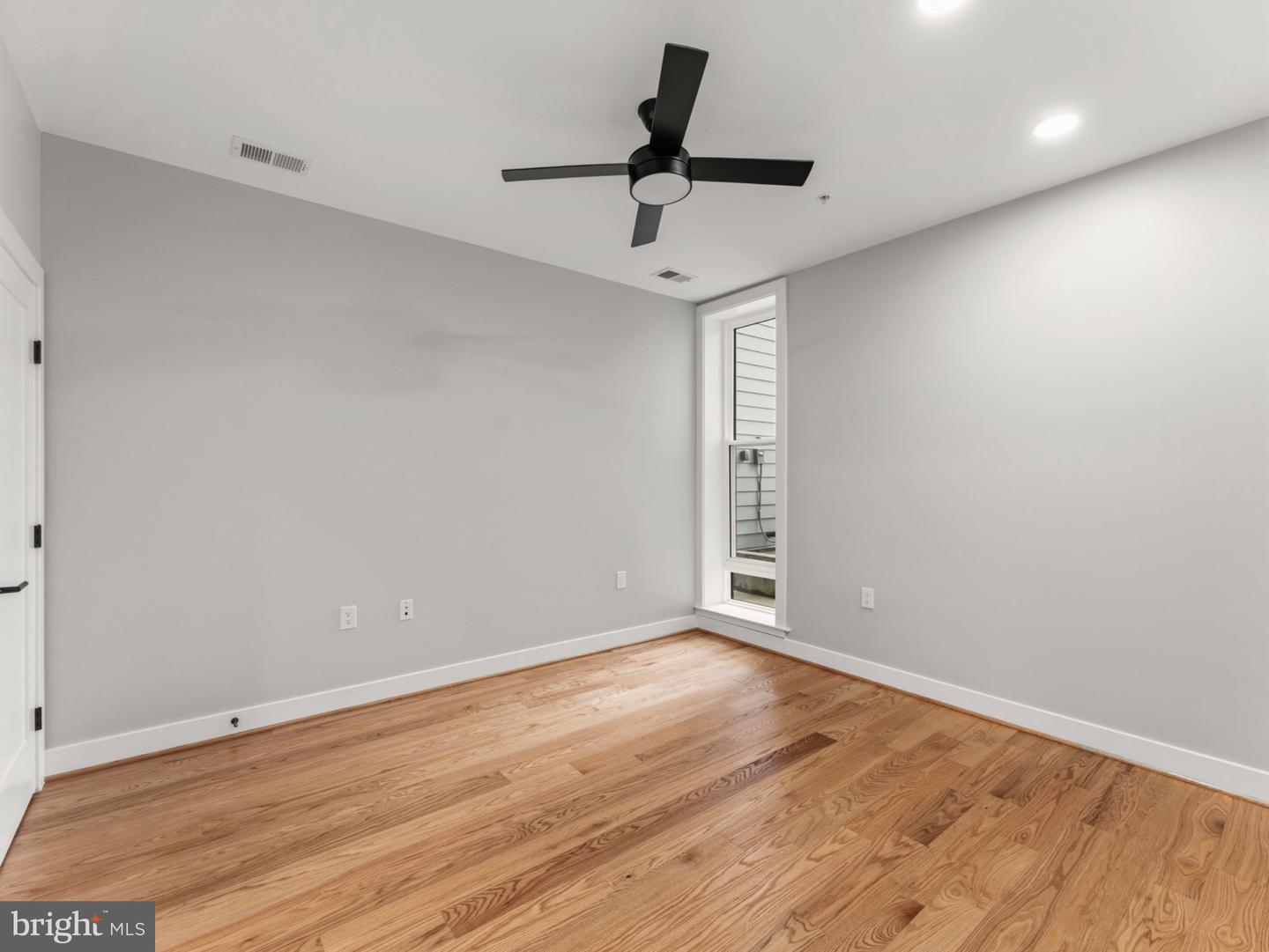 4320 7TH ST NW #1, WASHINGTON, District Of Columbia 20011, 4 Bedrooms Bedrooms, 8 Rooms Rooms,4 BathroomsBathrooms,Residential,For sale,4320 7TH ST NW #1,DCDC2246998 MLS # DCDC2246998