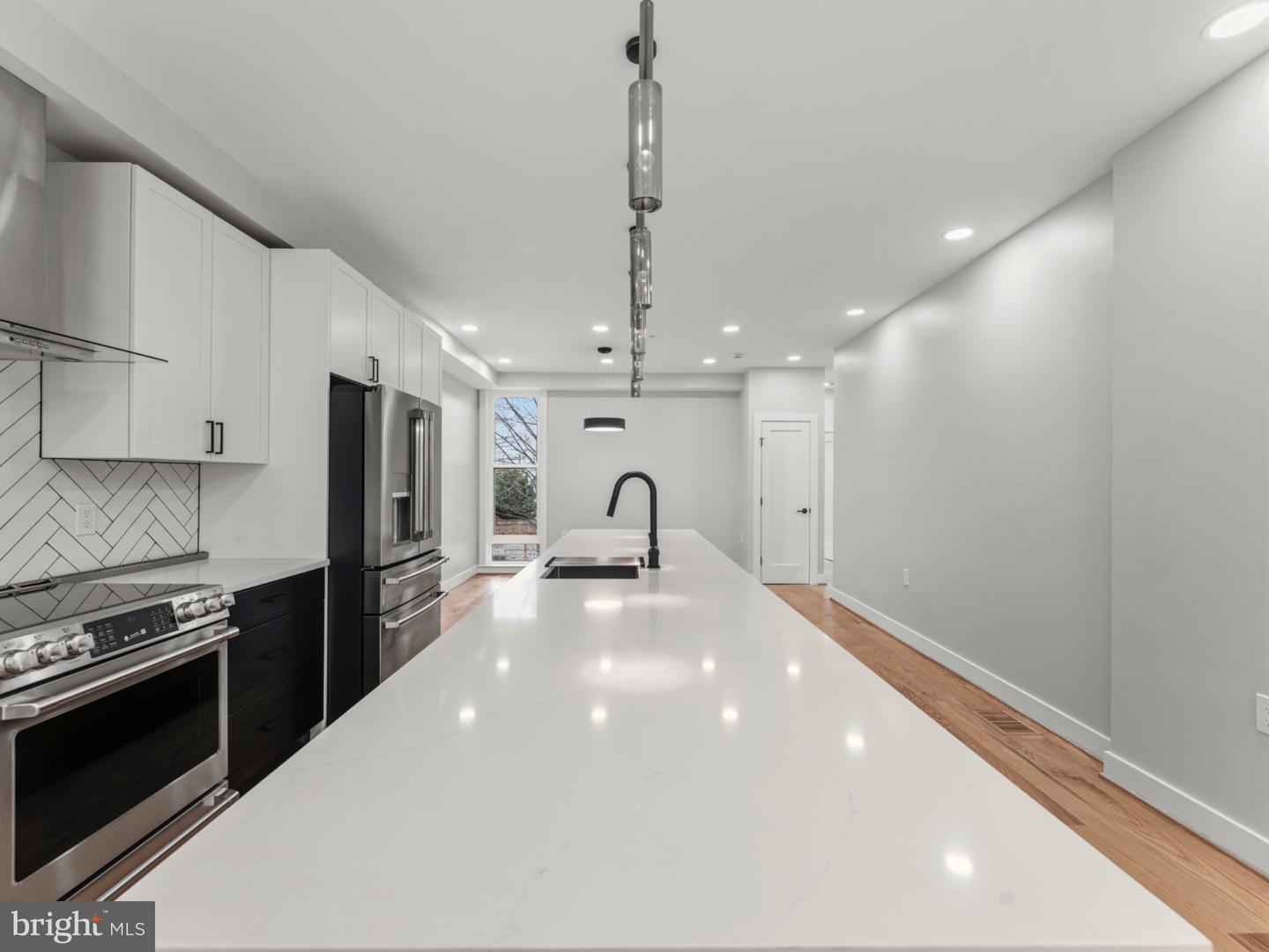 4320 7TH ST NW #1, WASHINGTON, District Of Columbia 20011, 4 Bedrooms Bedrooms, 8 Rooms Rooms,4 BathroomsBathrooms,Residential,For sale,4320 7TH ST NW #1,DCDC2246998 MLS # DCDC2246998