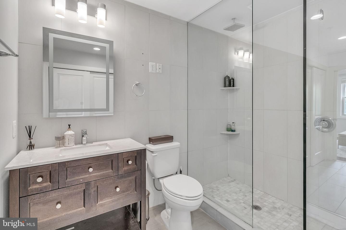 2505 17TH ST NW #3, WASHINGTON, District Of Columbia 20009, 2 Bedrooms Bedrooms, ,2 BathroomsBathrooms,Residential,For sale,2505 17TH ST NW #3,DCDC2247006 MLS # DCDC2247006