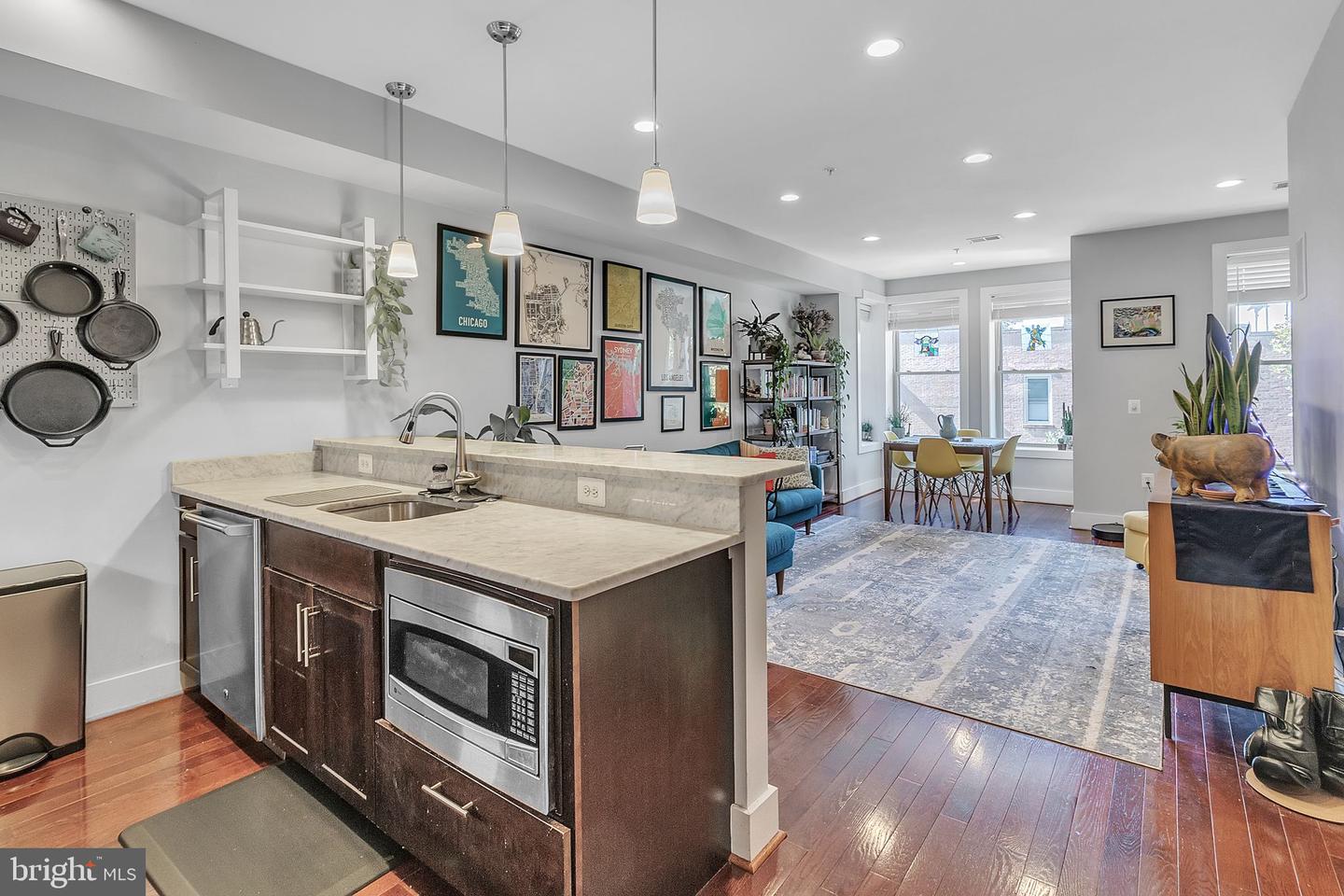 2505 17TH ST NW #3, WASHINGTON, District Of Columbia 20009, 2 Bedrooms Bedrooms, ,2 BathroomsBathrooms,Residential,For sale,2505 17TH ST NW #3,DCDC2247006 MLS # DCDC2247006