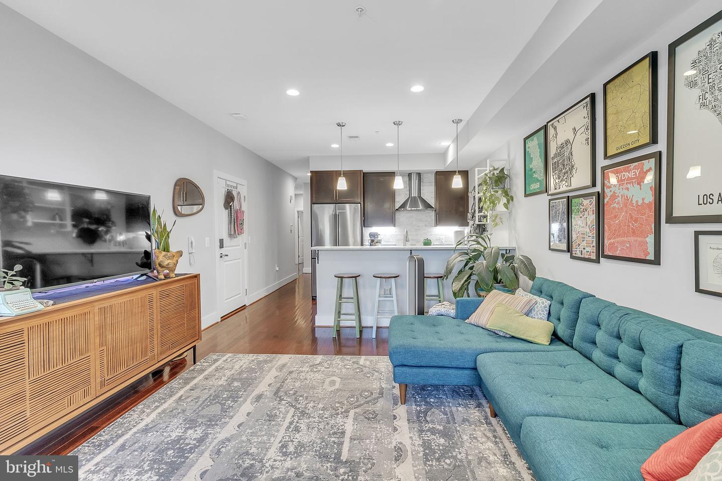 2505 17TH ST NW #3, WASHINGTON, District Of Columbia 20009, 2 Bedrooms Bedrooms, ,2 BathroomsBathrooms,Residential,For sale,2505 17TH ST NW #3,DCDC2247006 MLS # DCDC2247006