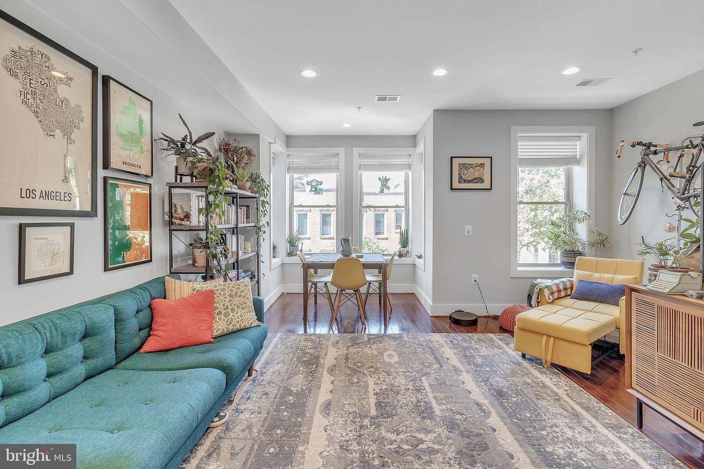 2505 17TH ST NW #3, WASHINGTON, District Of Columbia 20009, 2 Bedrooms Bedrooms, ,2 BathroomsBathrooms,Residential,For sale,2505 17TH ST NW #3,DCDC2247006 MLS # DCDC2247006