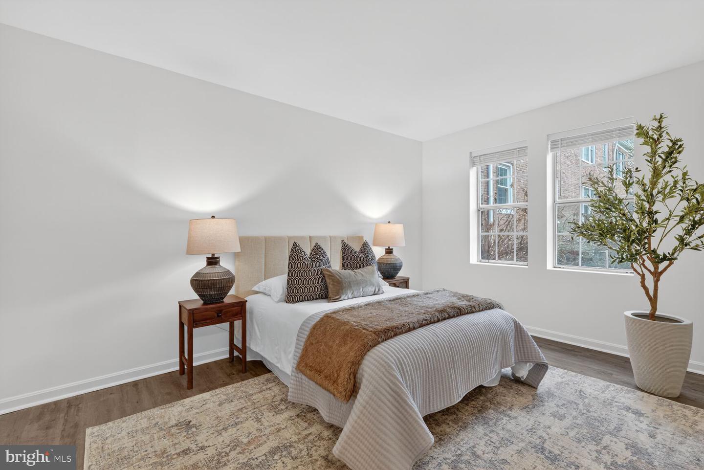 1719 N TROY ST #395, ARLINGTON, Virginia 22201, 2 Bedrooms Bedrooms, 5 Rooms Rooms,1 BathroomBathrooms,Residential,For sale,1719 N TROY ST #395,VAAR2069102 MLS # VAAR2069102