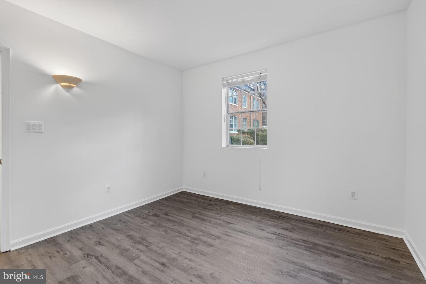 1719 N TROY ST #395, ARLINGTON, Virginia 22201, 2 Bedrooms Bedrooms, 5 Rooms Rooms,1 BathroomBathrooms,Residential,For sale,1719 N TROY ST #395,VAAR2069102 MLS # VAAR2069102