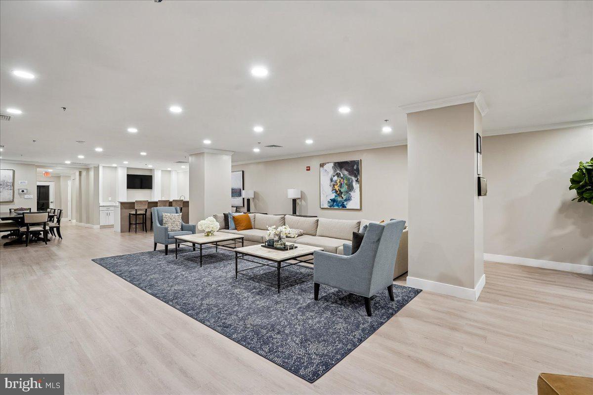 2230 GEORGE C MARSHALL DR #904, FALLS CHURCH, Virginia 22043, 2 Bedrooms Bedrooms, ,2 BathroomsBathrooms,Residential,For sale,2230 GEORGE C MARSHALL DR #904,VAFX2291972 MLS # VAFX2291972