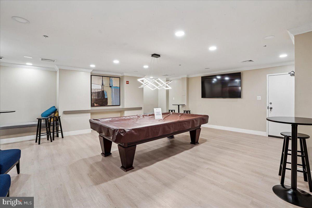 2230 GEORGE C MARSHALL DR #904, FALLS CHURCH, Virginia 22043, 2 Bedrooms Bedrooms, ,2 BathroomsBathrooms,Residential,For sale,2230 GEORGE C MARSHALL DR #904,VAFX2291972 MLS # VAFX2291972