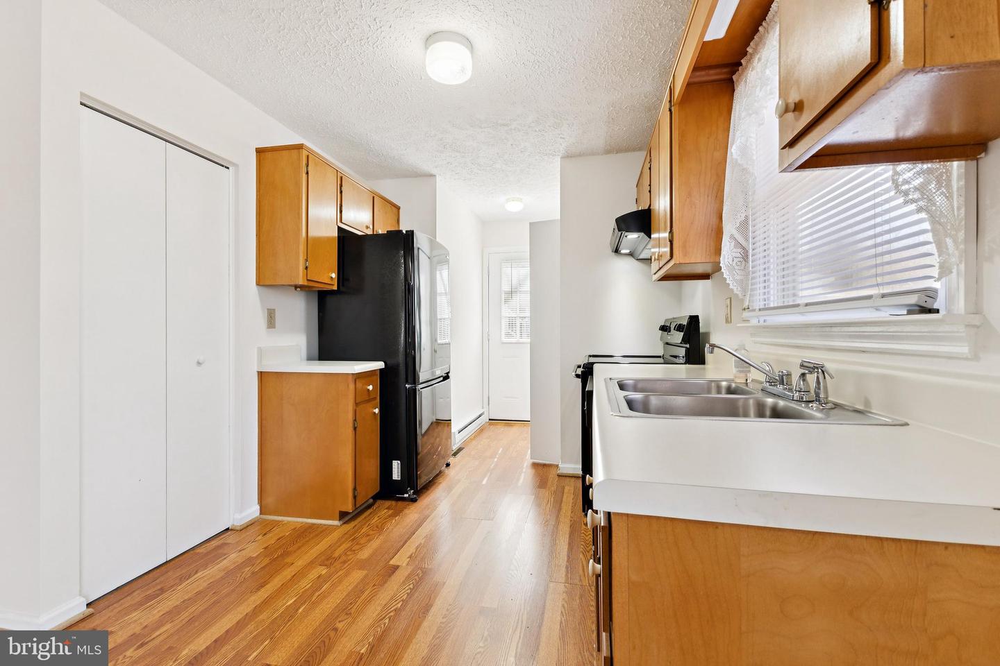 7830 LAKE DR, MANASSAS, Virginia 20111, 3 Bedrooms Bedrooms, ,2 BathroomsBathrooms,Residential,For sale,7830 LAKE DR,VAPW2112908 MLS # VAPW2112908