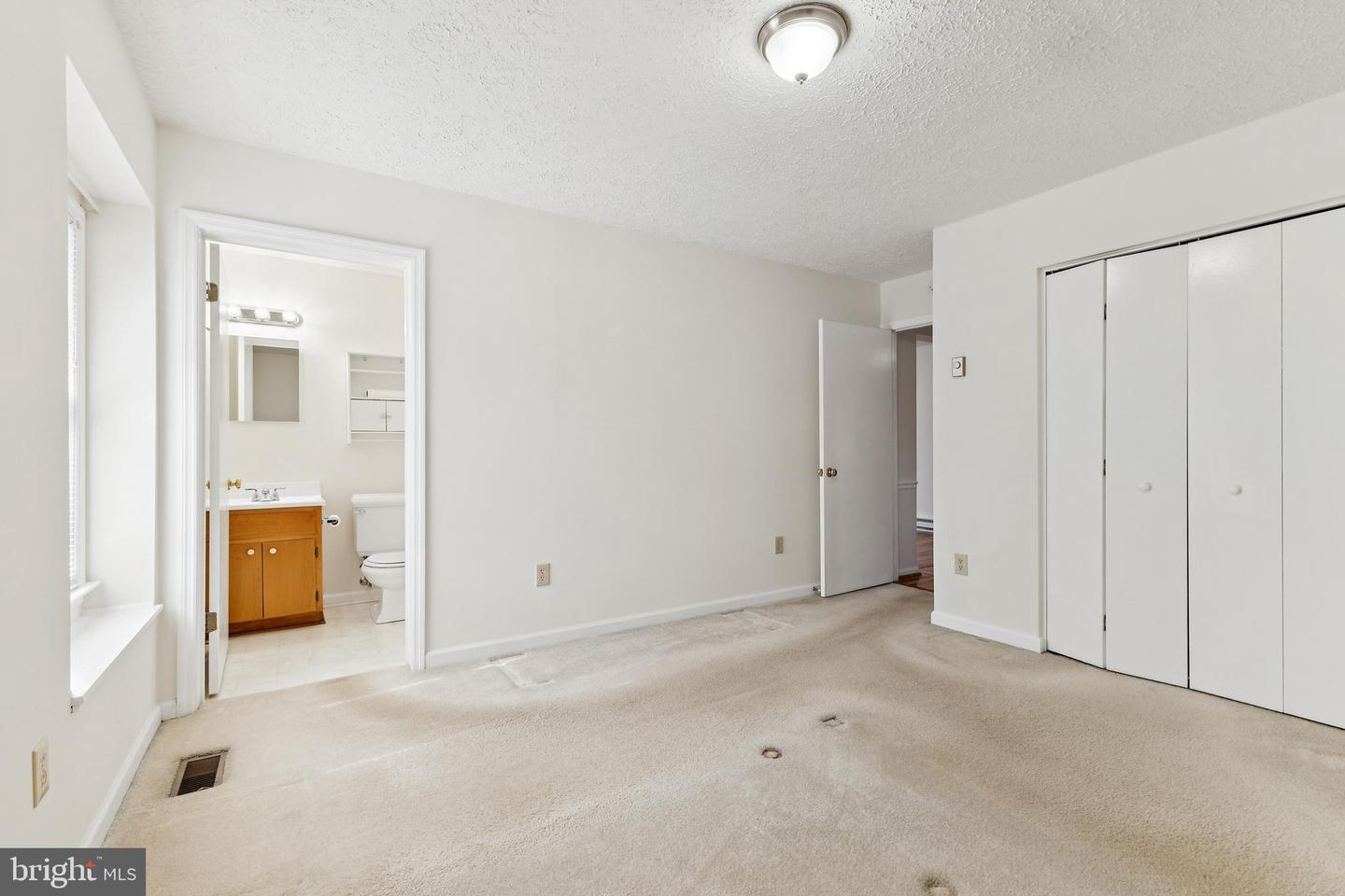 7830 LAKE DR, MANASSAS, Virginia 20111, 3 Bedrooms Bedrooms, ,2 BathroomsBathrooms,Residential,For sale,7830 LAKE DR,VAPW2112908 MLS # VAPW2112908