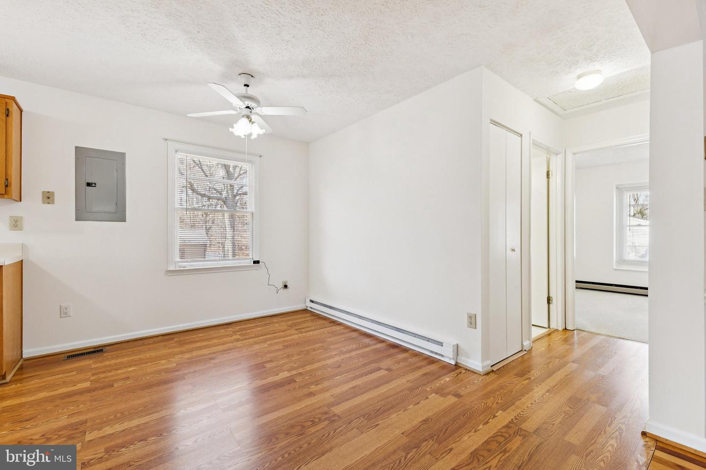 7830 LAKE DR, MANASSAS, Virginia 20111, 3 Bedrooms Bedrooms, ,2 BathroomsBathrooms,Residential,For sale,7830 LAKE DR,VAPW2112908 MLS # VAPW2112908