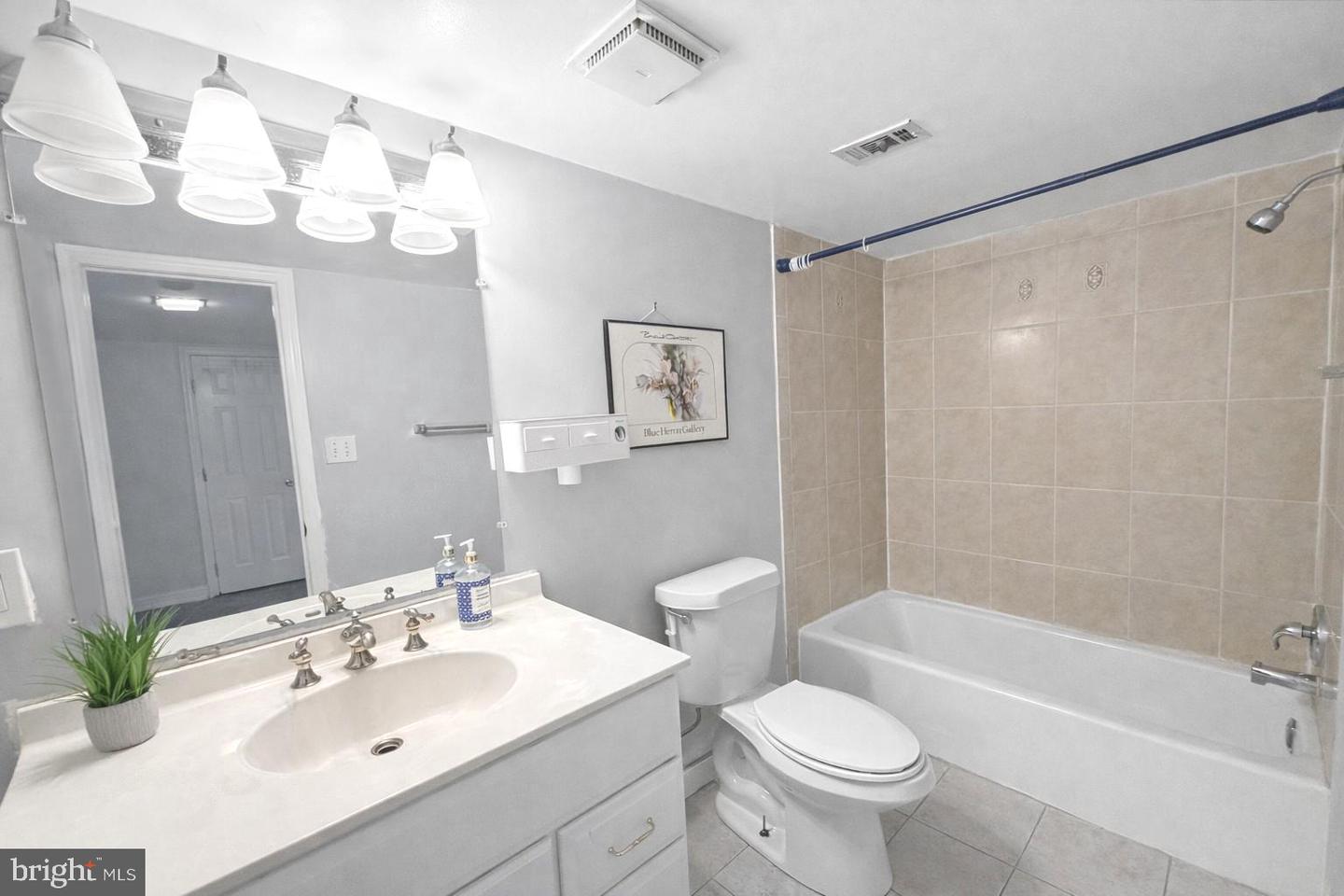 7334 TAVENNER LN #1A, ALEXANDRIA, Virginia 22306, 2 Bedrooms Bedrooms, ,2 BathroomsBathrooms,Residential,For sale,7334 TAVENNER LN #1A,VAFX2291982 MLS # VAFX2291982