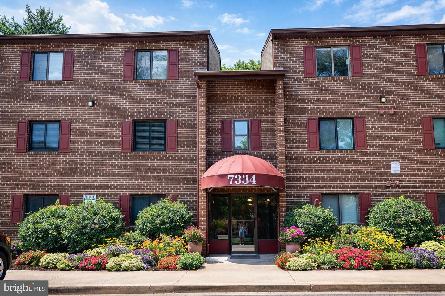7334 TAVENNER LN #1A, ALEXANDRIA, Virginia 22306, 2 Bedrooms Bedrooms, ,2 BathroomsBathrooms,Residential,For sale,7334 TAVENNER LN #1A,VAFX2291982 MLS # VAFX2291982
