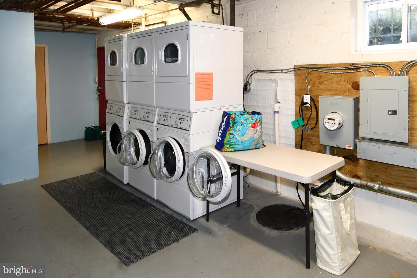 1627 MASSACHUSETTS AVE SE #302, WASHINGTON, District Of Columbia 20003, 1 Bedroom Bedrooms, ,1 BathroomBathrooms,Residential,For sale,1627 MASSACHUSETTS AVE SE #302,DCDC2247038 MLS # DCDC2247038