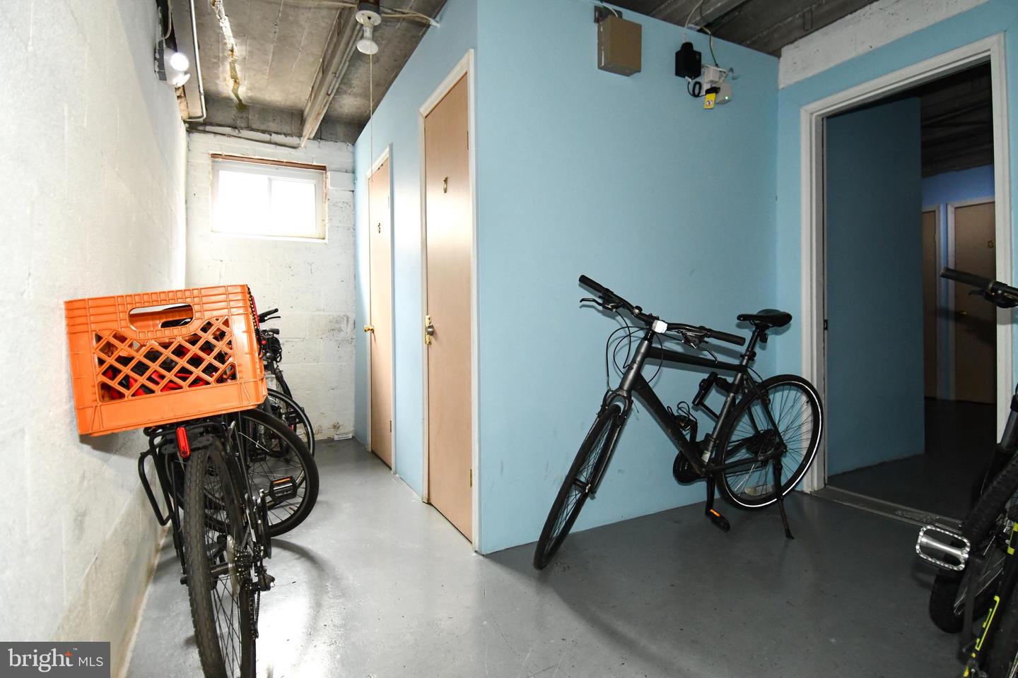 1627 MASSACHUSETTS AVE SE #302, WASHINGTON, District Of Columbia 20003, 1 Bedroom Bedrooms, ,1 BathroomBathrooms,Residential,For sale,1627 MASSACHUSETTS AVE SE #302,DCDC2247038 MLS # DCDC2247038