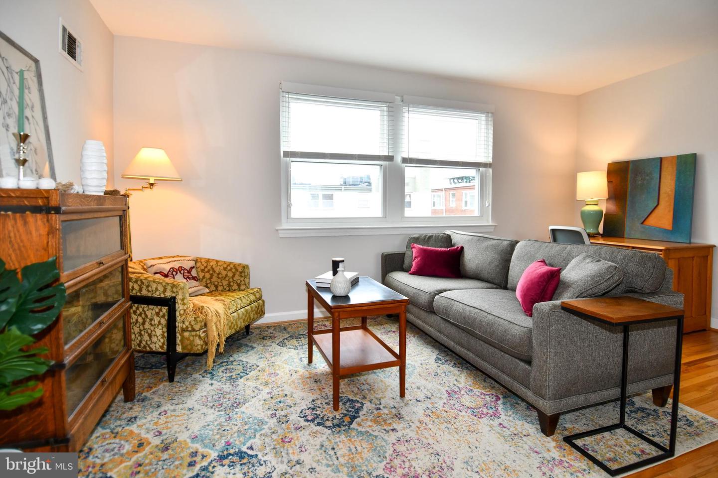 1627 MASSACHUSETTS AVE SE #302, WASHINGTON, District Of Columbia 20003, 1 Bedroom Bedrooms, ,1 BathroomBathrooms,Residential,For sale,1627 MASSACHUSETTS AVE SE #302,DCDC2247038 MLS # DCDC2247038