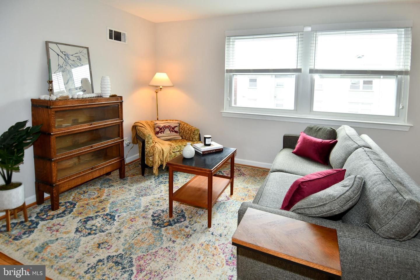 1627 MASSACHUSETTS AVE SE #302, WASHINGTON, District Of Columbia 20003, 1 Bedroom Bedrooms, ,1 BathroomBathrooms,Residential,For sale,1627 MASSACHUSETTS AVE SE #302,DCDC2247038 MLS # DCDC2247038