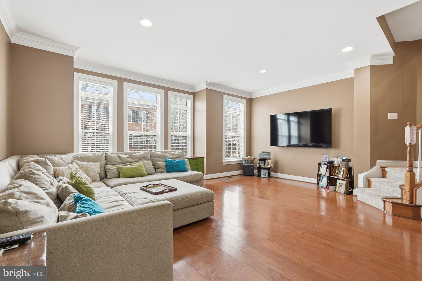 9522 CANONBURY SQ, FAIRFAX, Virginia 22031, 3 Bedrooms Bedrooms, ,2 BathroomsBathrooms,Residential,For sale,9522 CANONBURY SQ,VAFX2291990 MLS # VAFX2291990 9522 CANONBURY SQ, FAIRFAX, Virginia 22031, 3 Bedrooms Bedrooms, ,2 BathroomsBathrooms,Residential,For sale,9522 CANONBURY SQ,VAFX2291990 MLS # VAFX2291990